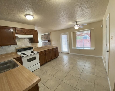 2321 Angel Fire Drive - Photo Thumbnail 7