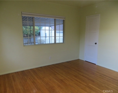 1220 Orange Grove Avenue - Photo Thumbnail 24