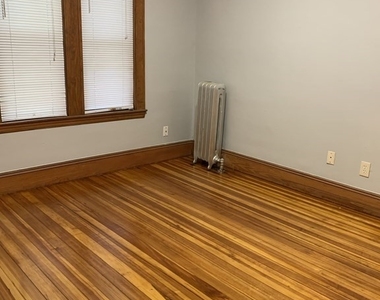 37 Whitten Street - Photo Thumbnail 4
