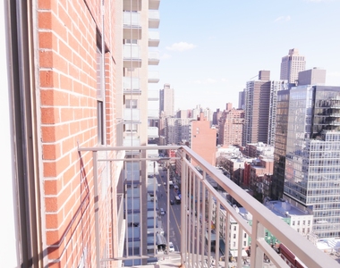 241 East 86th Street - Photo Thumbnail 11