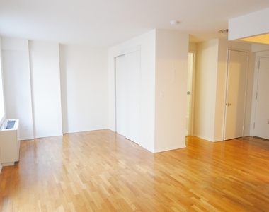 241 East 86th Street - Photo Thumbnail 4