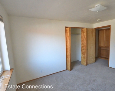 3470 Walton Lane - Photo Thumbnail 14