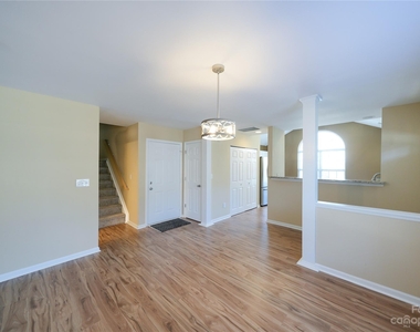 4521 Antelope Lane - Photo Thumbnail 5