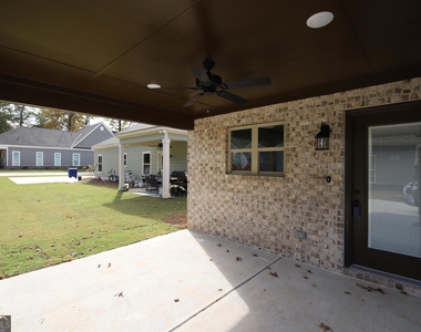 512 Springdale Drive - Photo Thumbnail 28