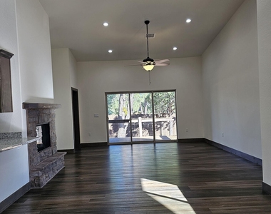 2860 W Villa Loop - Photo Thumbnail 3