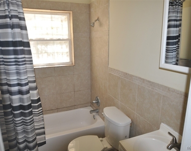 3393 Whiting Avenue - Photo Thumbnail 4