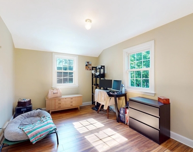 769 Ardmore Avenue - Photo Thumbnail 23