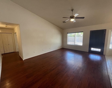 4831 W 29 St - Photo Thumbnail 10