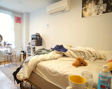 17 Devoe Street - Photo Thumbnail 6