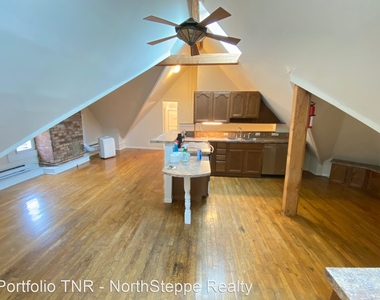 1260 Neil Ave - Photo Thumbnail 5