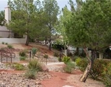 10305 New Frontier Lane - Photo Thumbnail 35