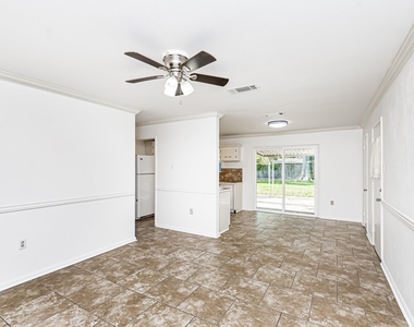 9544 Kingcrest Pkwy - Photo Thumbnail 2