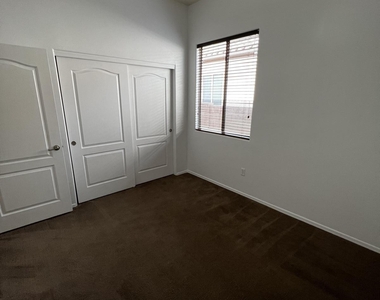 12555 E Red Canyon Place - Photo Thumbnail 19