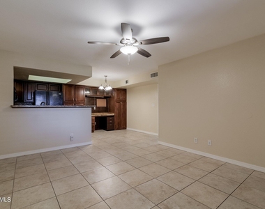 3601 W Tierra Buena Lane - Photo Thumbnail 5