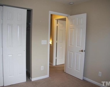 3039 Remington Oaks Circle - Photo Thumbnail 22