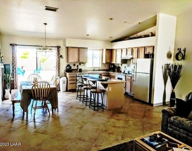 3390 Yavapai Dr - Photo Thumbnail 3