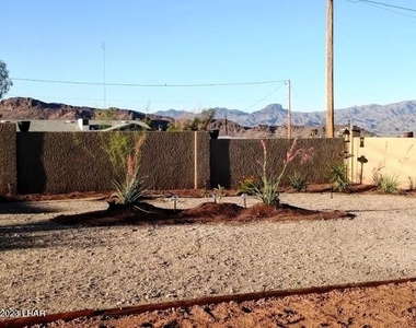 3390 Yavapai Dr - Photo Thumbnail 22