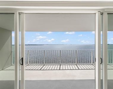 2611 Bayshore Boulevard - Photo Thumbnail 20