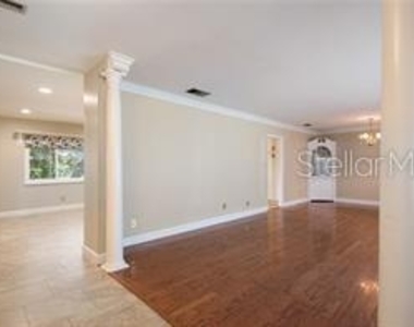 11510 N Ravine Road - Photo Thumbnail 4