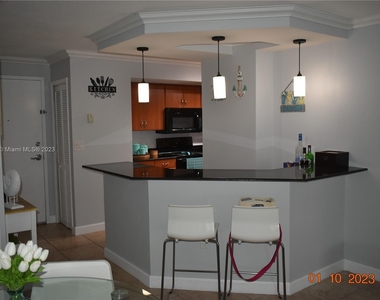 6917 Collins Ave - Photo Thumbnail 45