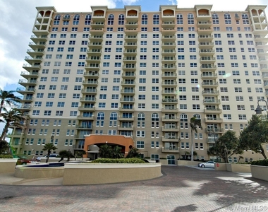 2080 S Ocean Dr - Photo Thumbnail 1