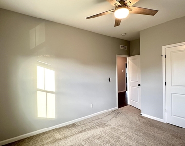 209 Rosa Bluff Court - Photo Thumbnail 35