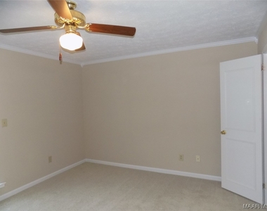 4148 Denton Drive - Photo Thumbnail 10