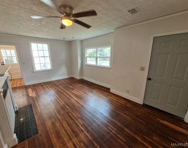 2113 Brewton Street - Photo Thumbnail 8