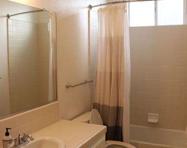 4723 W Roberts - Photo Thumbnail 16