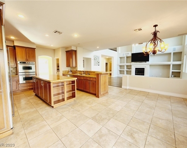 10121 Arkell Court - Photo Thumbnail 9