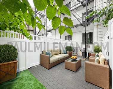 East 80th Street - Photo Thumbnail 1