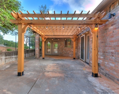 2123 Trailwood Road - Photo Thumbnail 7