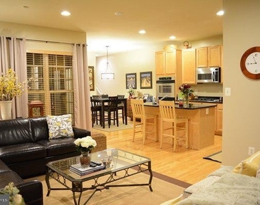 7790 Grandwind Drive - Photo Thumbnail 4