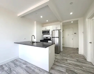 106 Remsen Avenue - Photo Thumbnail 5