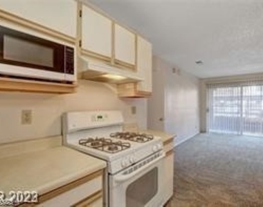 2200 S Fort Apache Road - Photo Thumbnail 15