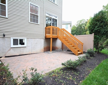 1306 Fir Court - Photo Thumbnail 20