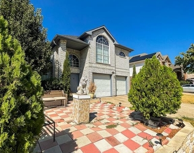 6805 Canoe Lane - Photo Thumbnail 0