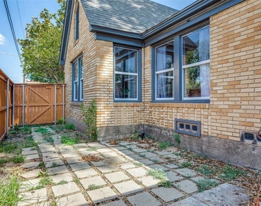 5325 Stoneleigh Avenue - Photo Thumbnail 17