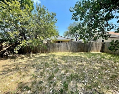 9551 Kerrville Street - Photo Thumbnail 10