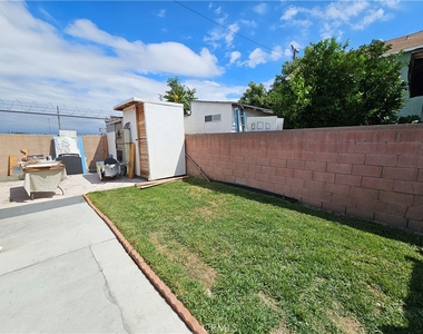 4601 Leonis Street - Photo Thumbnail 2