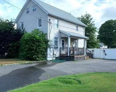 349 Bellmore Road - Photo Thumbnail 11