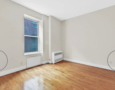 226 East 25th Street - Photo Thumbnail 1
