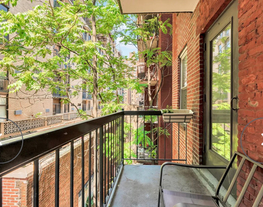 226 East 25th Street - Photo Thumbnail 7