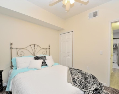 315 Grand Magnolia Avenue - Photo Thumbnail 13