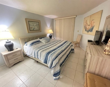 1290 Gulf Boulevard - Photo Thumbnail 10