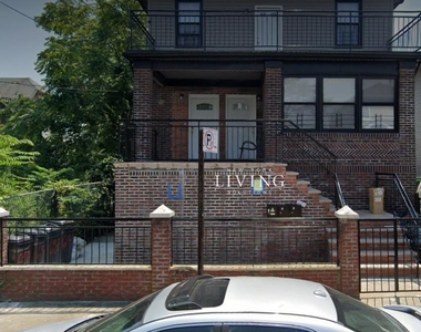 69-17 Burchell Avenue - Photo Thumbnail 11