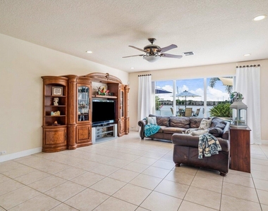10290 Nw 60th Place - Photo Thumbnail 13