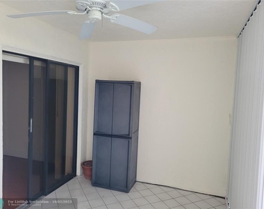 6575 W Oakland Park Blvd - Photo Thumbnail 32