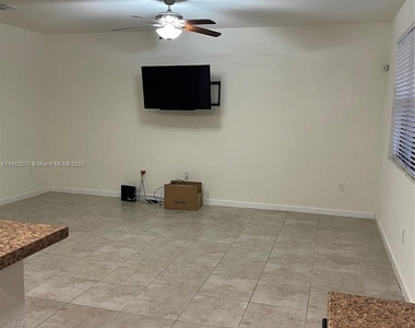 15382 Sw 173rd Ln - Photo Thumbnail 3