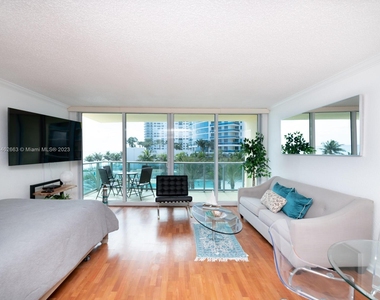 2501 S Ocean Dr - Photo Thumbnail 23